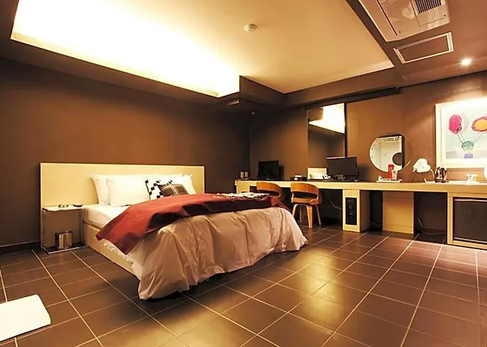 Hansung Entrance 3*
